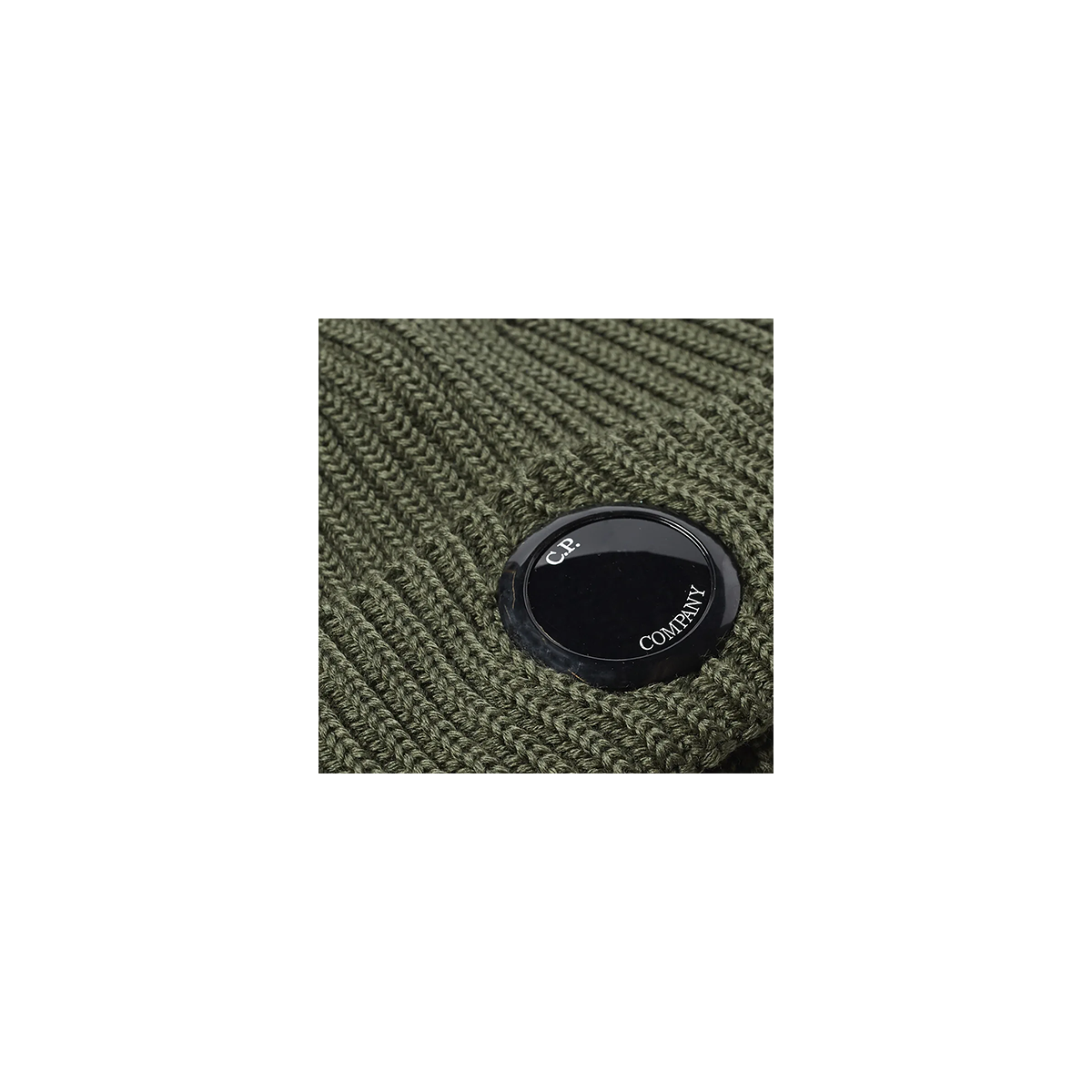 C.P. COMPANY LENS BEANIE IN GREEN