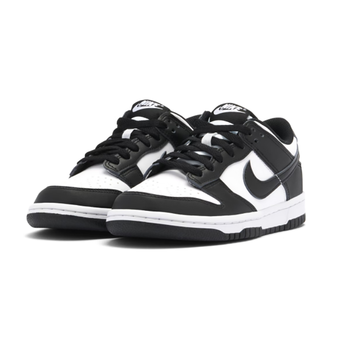 NIKE DUNK LOW IN BLACK-WHITE