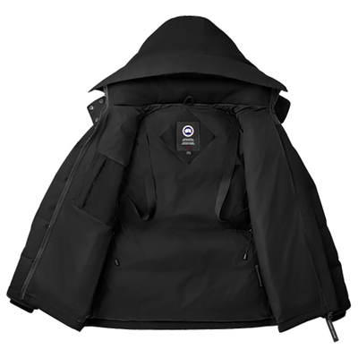 CANADA GOOSE WOMANS CHELSEA PARKA COAT IN BLACK