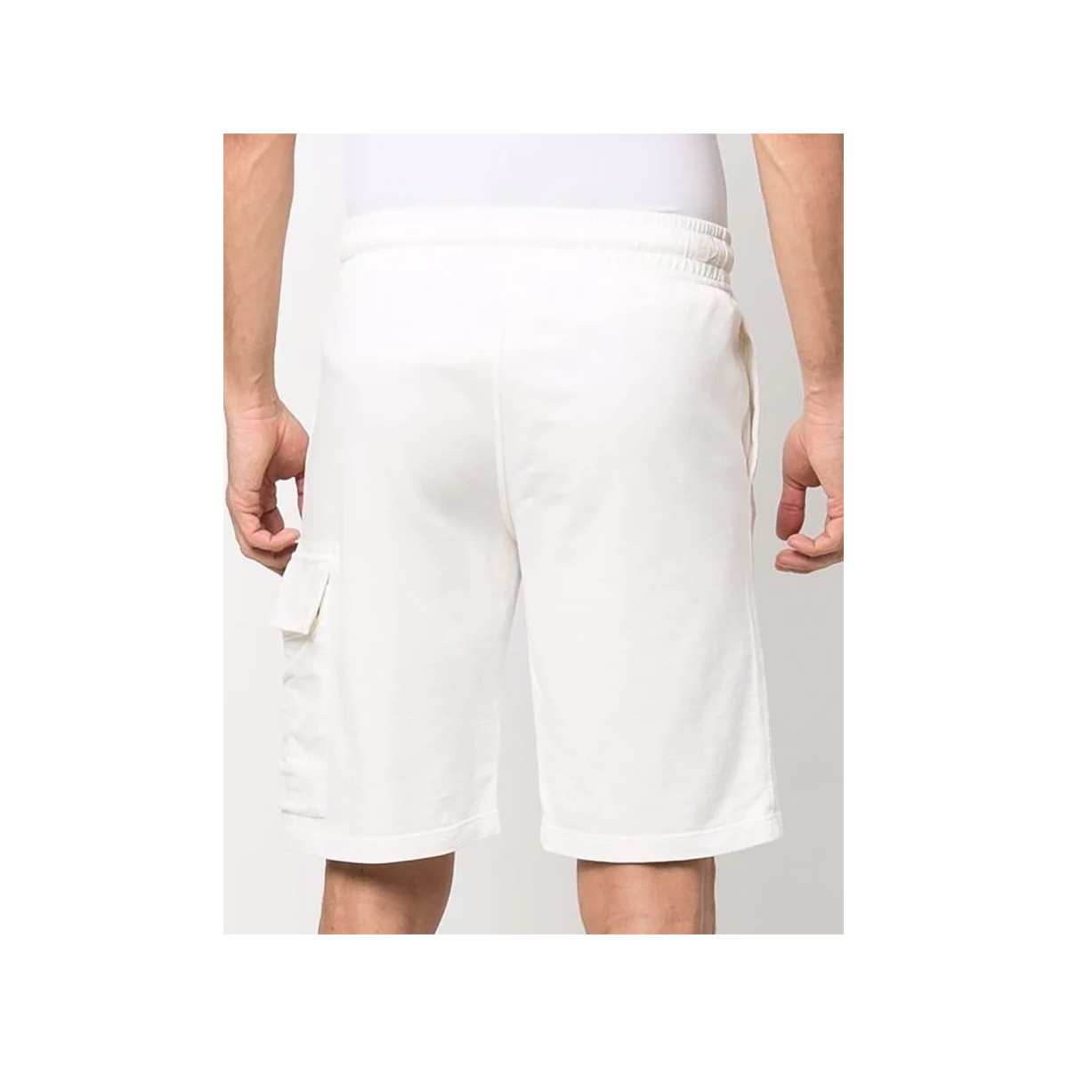 CP COMPANY LIGHT FLEECE CARGO SHORTS IN WHITE