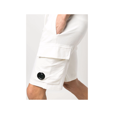 CP COMPANY LIGHT FLEECE CARGO SHORTS IN WHITE